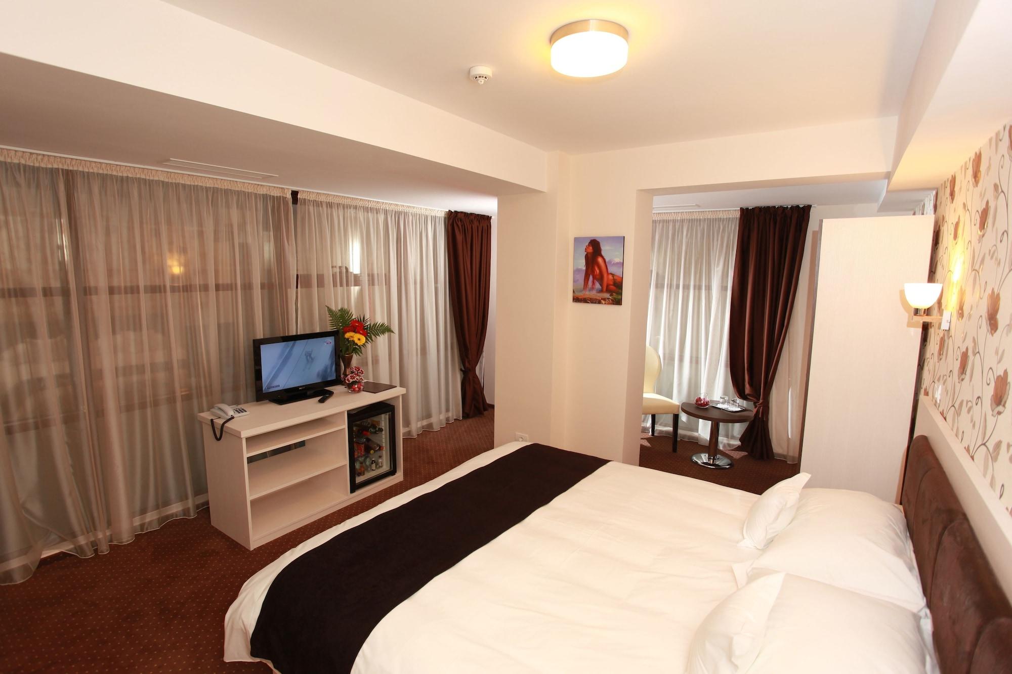 West Plaza Hotel Bucharest Luaran gambar