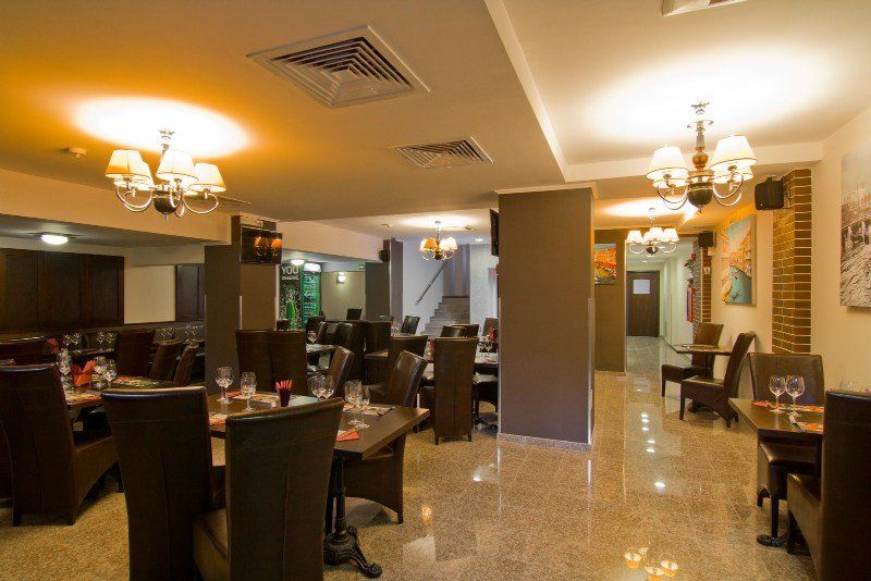 West Plaza Hotel Bucharest Luaran gambar