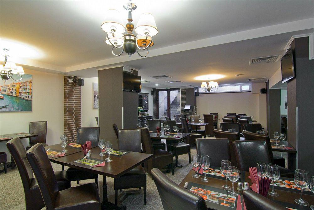 West Plaza Hotel Bucharest Luaran gambar